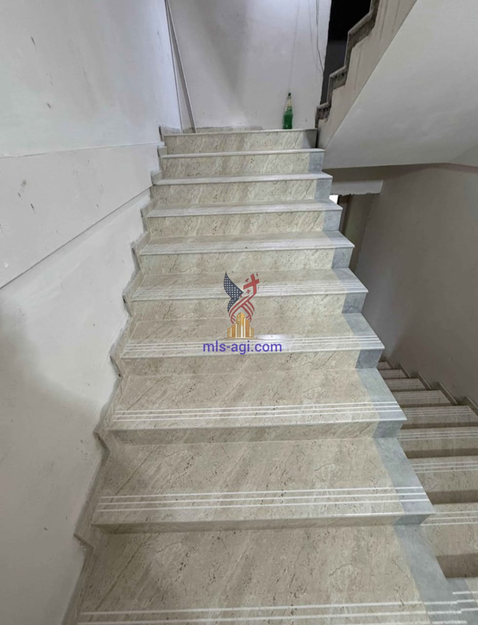 1-Bedroom Apartment for Sale on 16th Floor La Batumi Familia 3