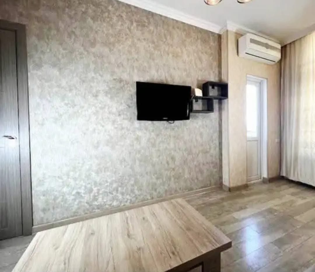 Cozy 2-Bedroom Apartment for Long-Term Rent in Batumi3