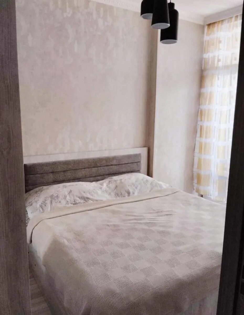 Cozy 2-Bedroom Apartment for Long-Term Rent in Batumi6