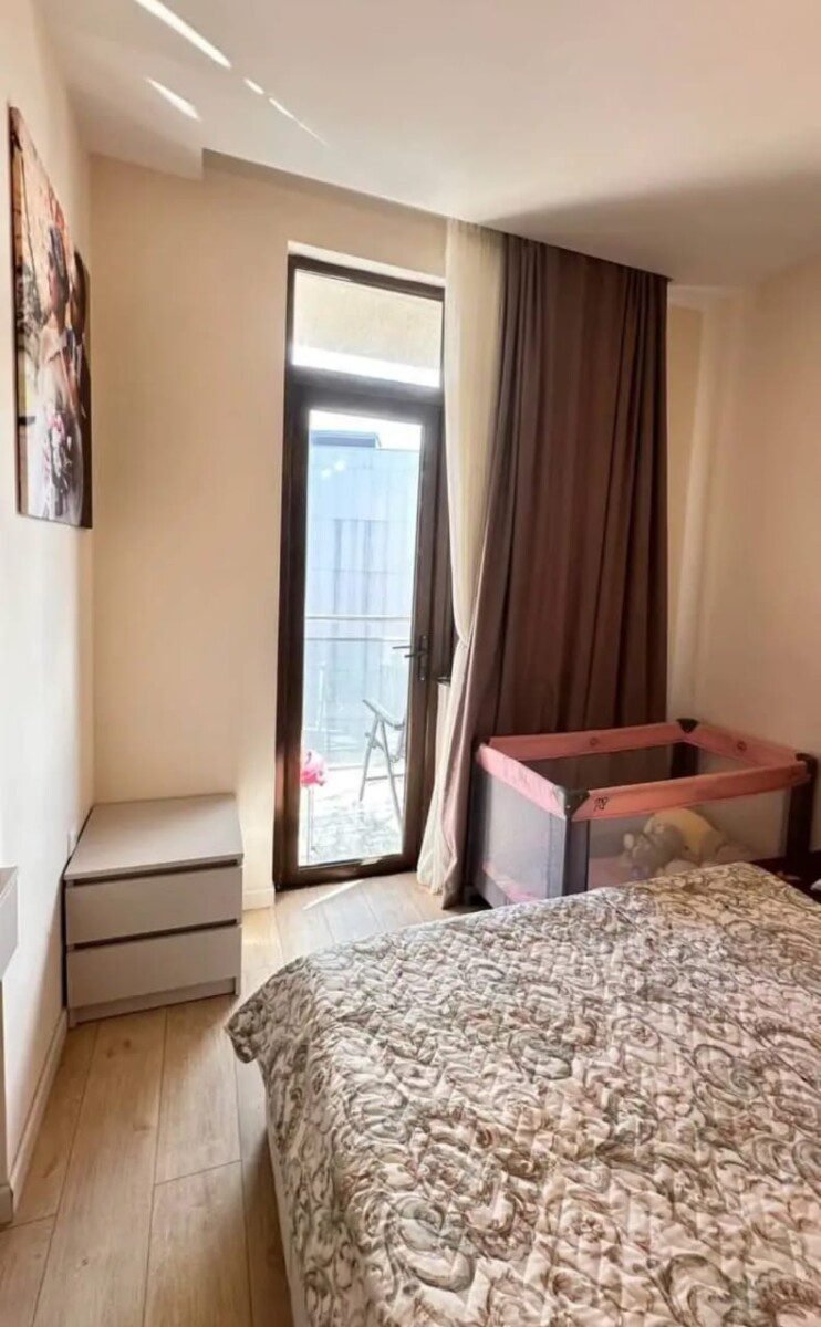 Newly Renovated 2-Bedroom Apartment on the 16th Floor Fr Khalvashi Street Batumi2