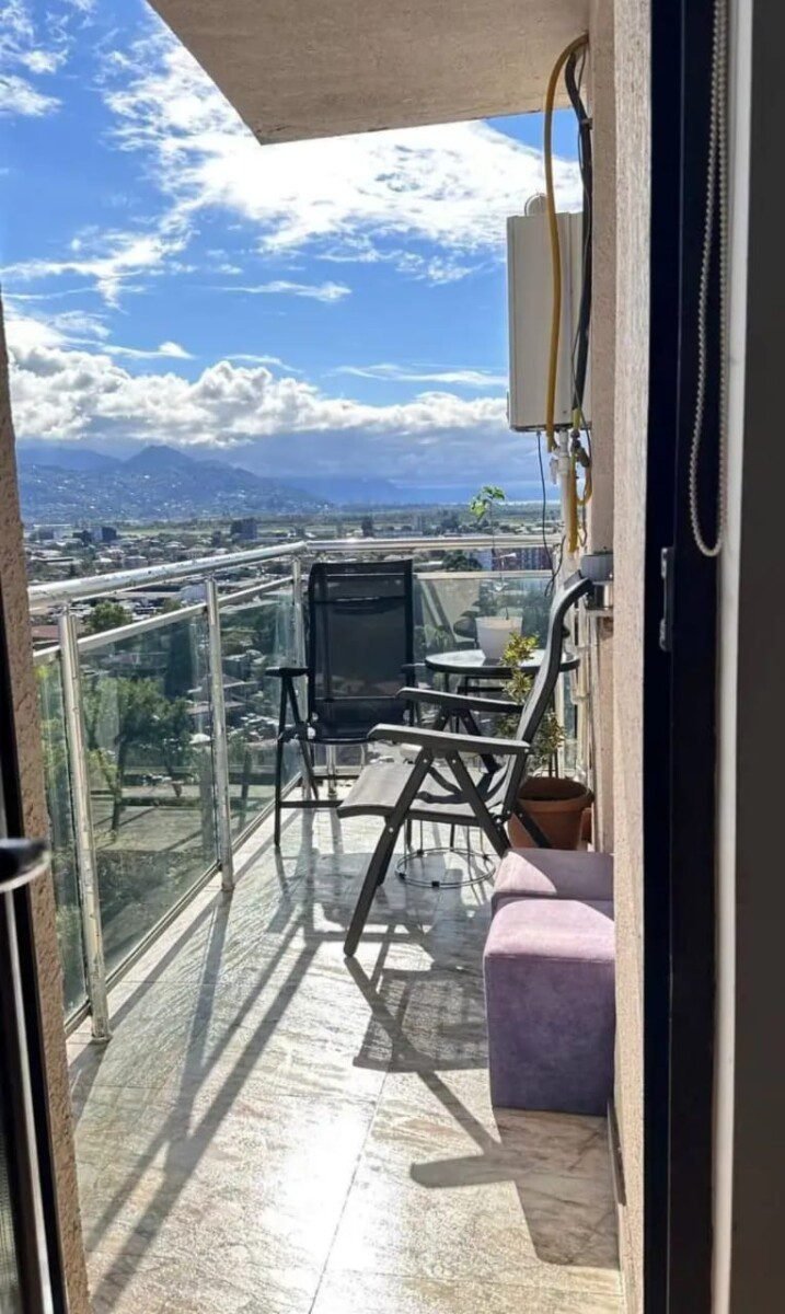 Newly Renovated 2-Bedroom Apartment on the 16th Floor Fr Khalvashi Street Batumi6