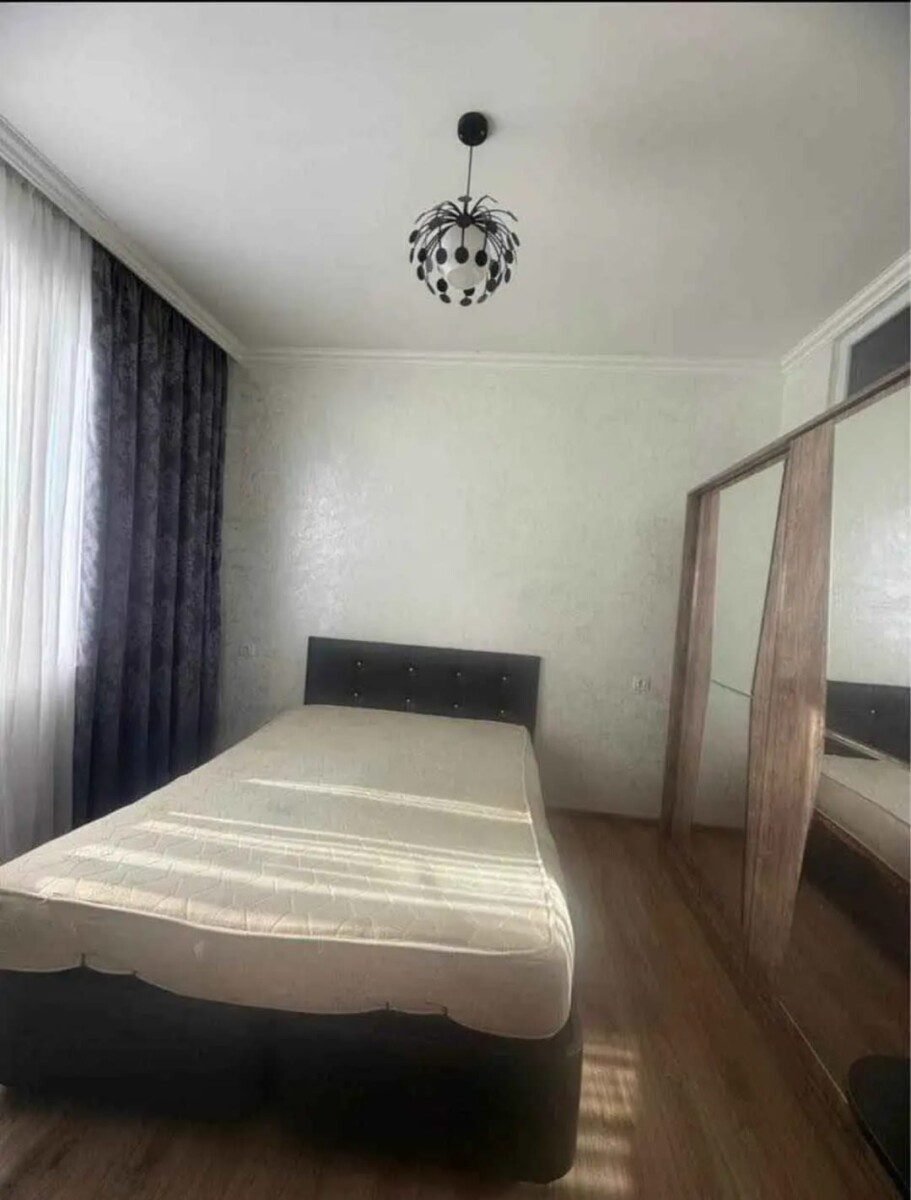 Spacious 2-Bedroom Apartment for Rent on Parmen Rurua Street Batumi3