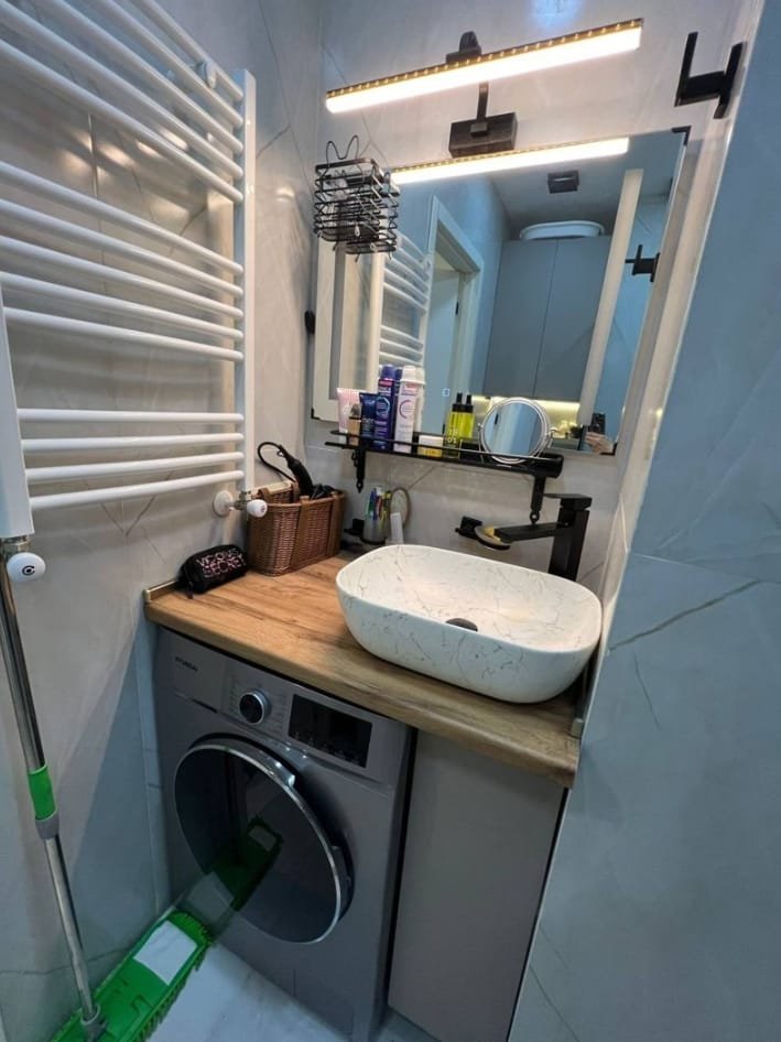 Angisa 1st Lane 82 3