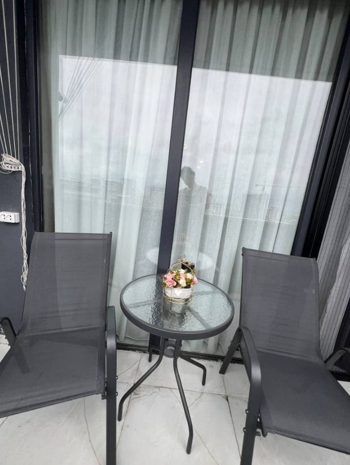 Angisa 1st Lane 82 6