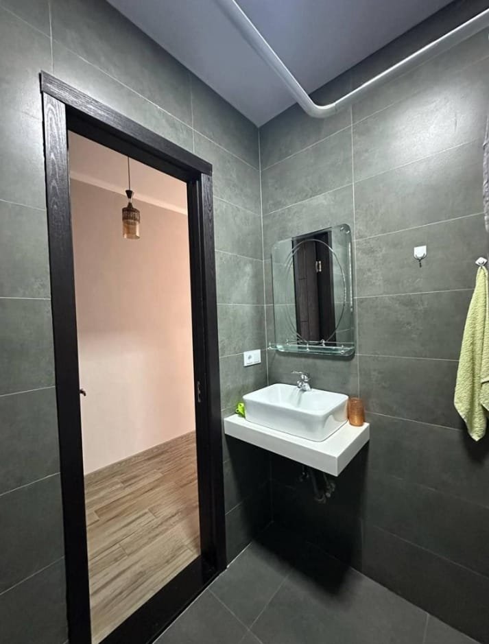 Angisa 2nd Dead-end 8 3