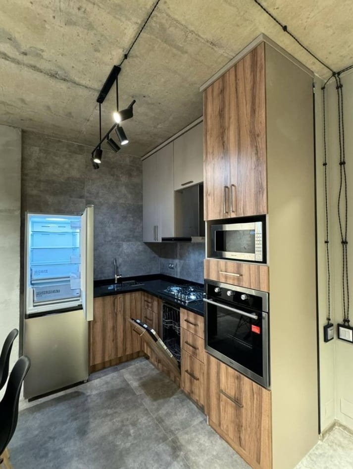 Fridon Khalvashi Ave 20 3