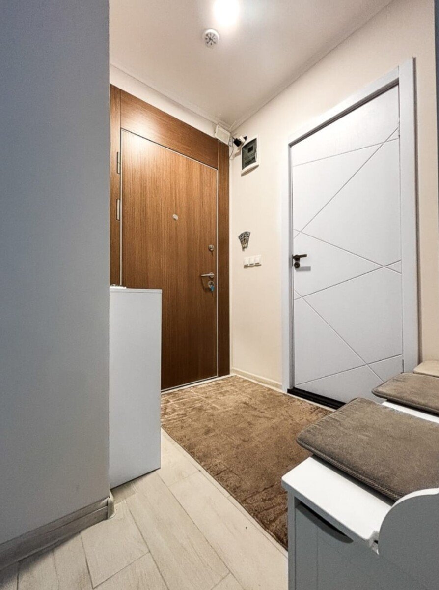 Lech and Maria Kaczynski St 8b 4