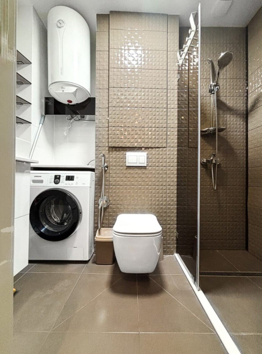 Lech and Maria Kaczynski St 8b Block B 2