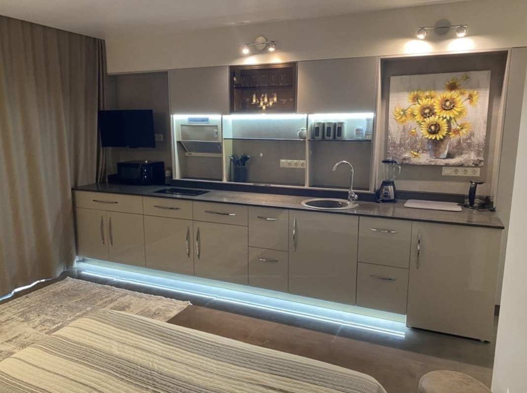 Lech and Maria Kaczynski St 8b Block B 5