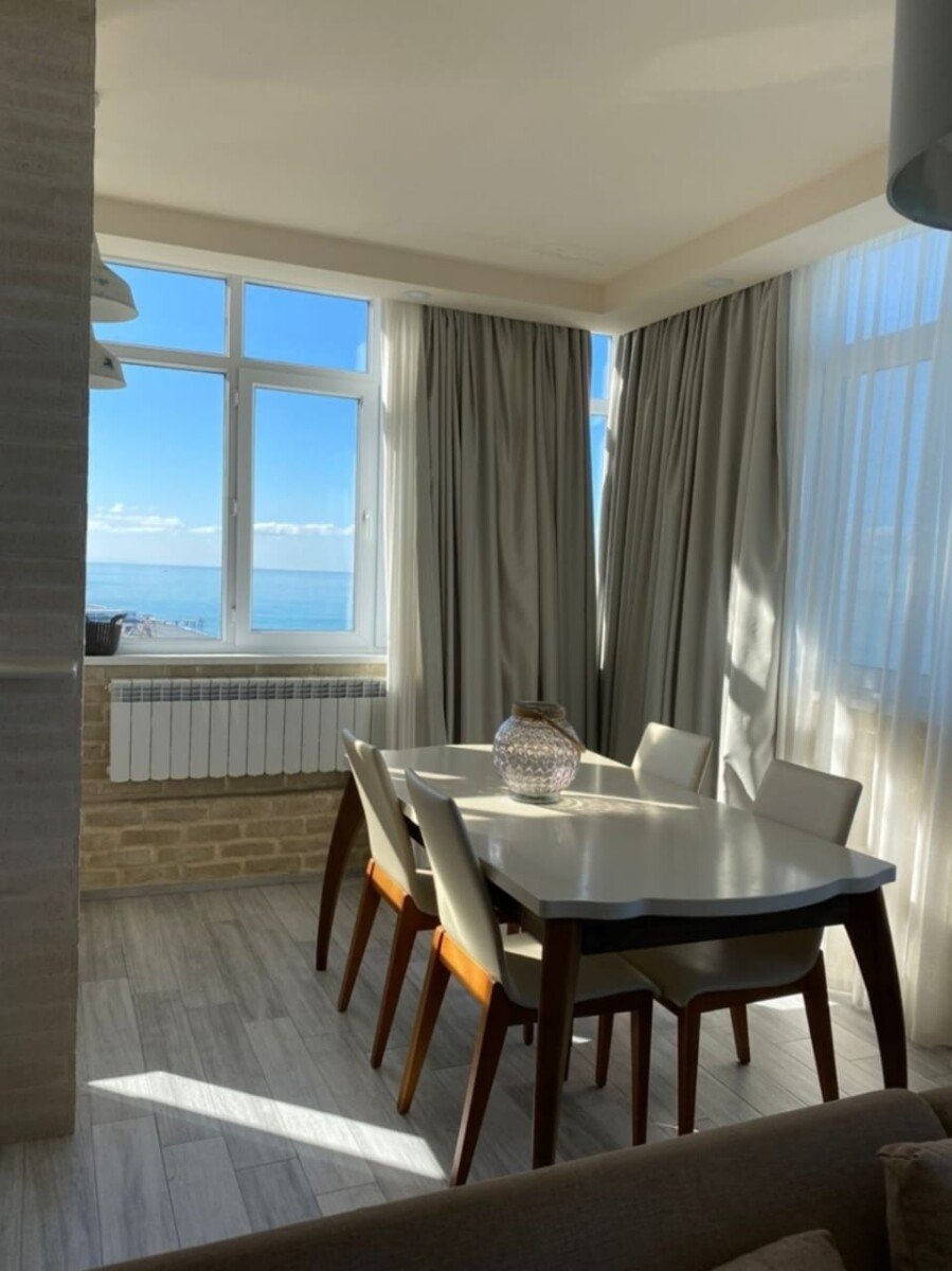 Luxurious 3-Room Apartment For Rent In Batumi 3