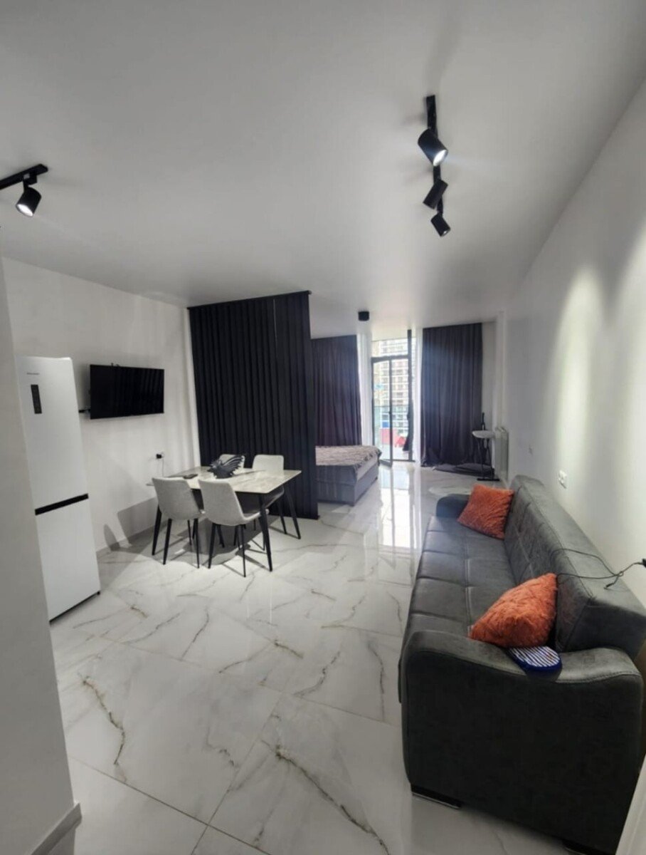 New 1-Room Apartment For Rent In Batumi 3