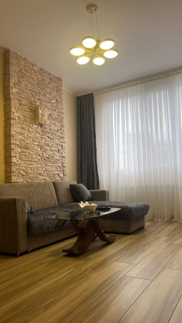 Niko Pirosmani Street 11