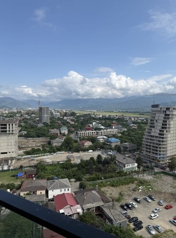 Rejeb Nizharaadze St 17 13