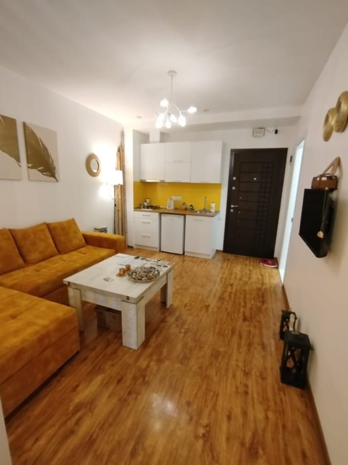 Rejeb Nizharaadze St 3 4