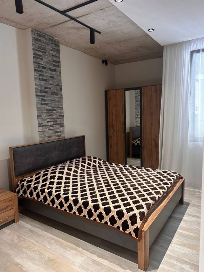 Sherif Khimshiashvili Street 4 1