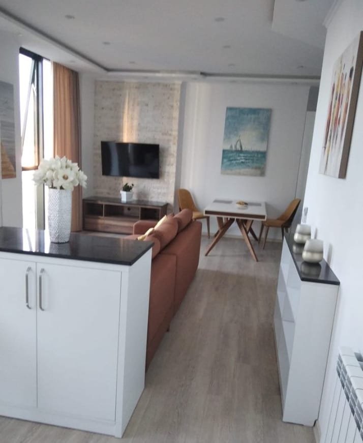 Zhiuli Shartava Ave 10 2