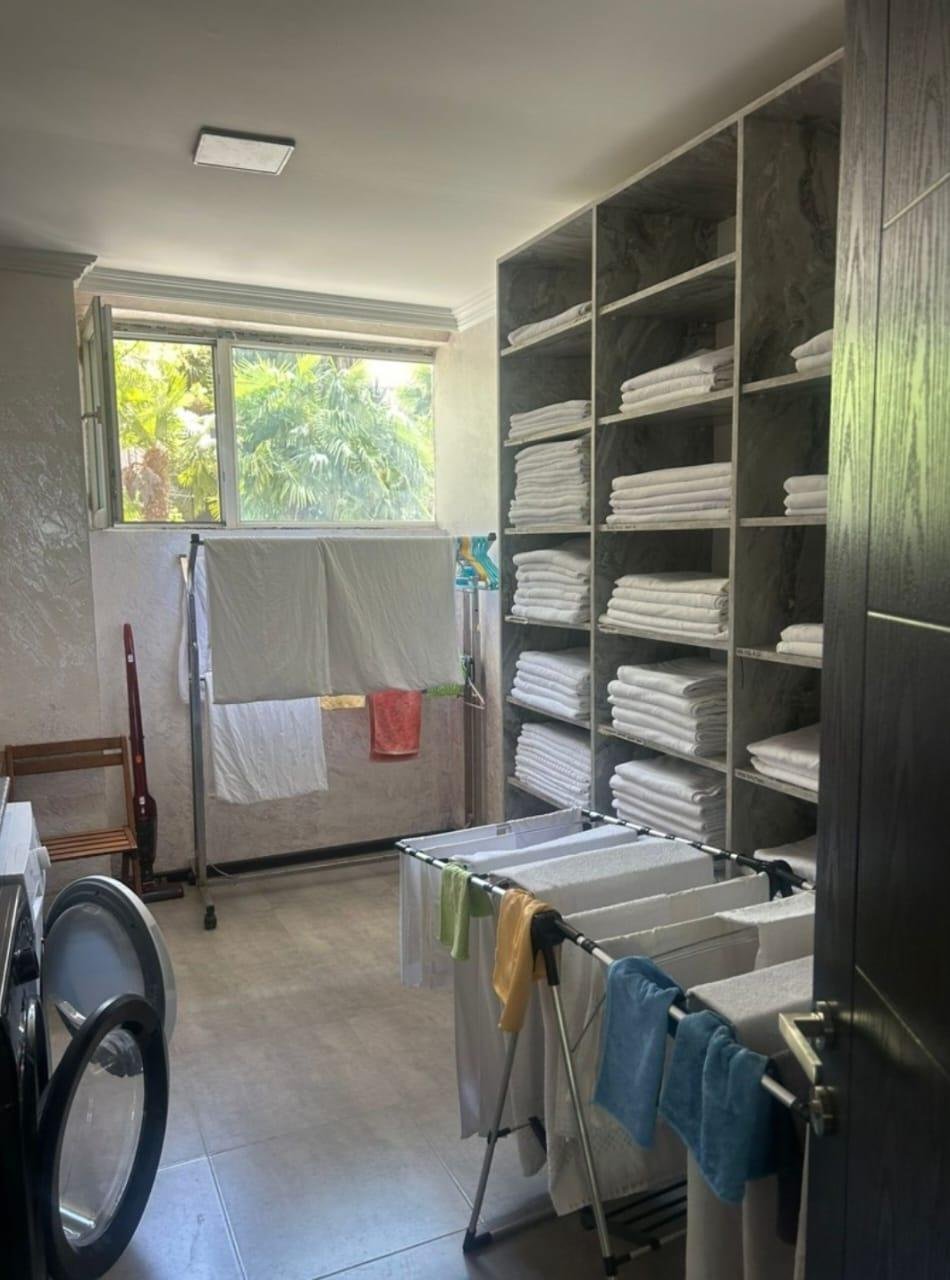 Commercial Hotel Properties for Rent – Ready for Business (7)