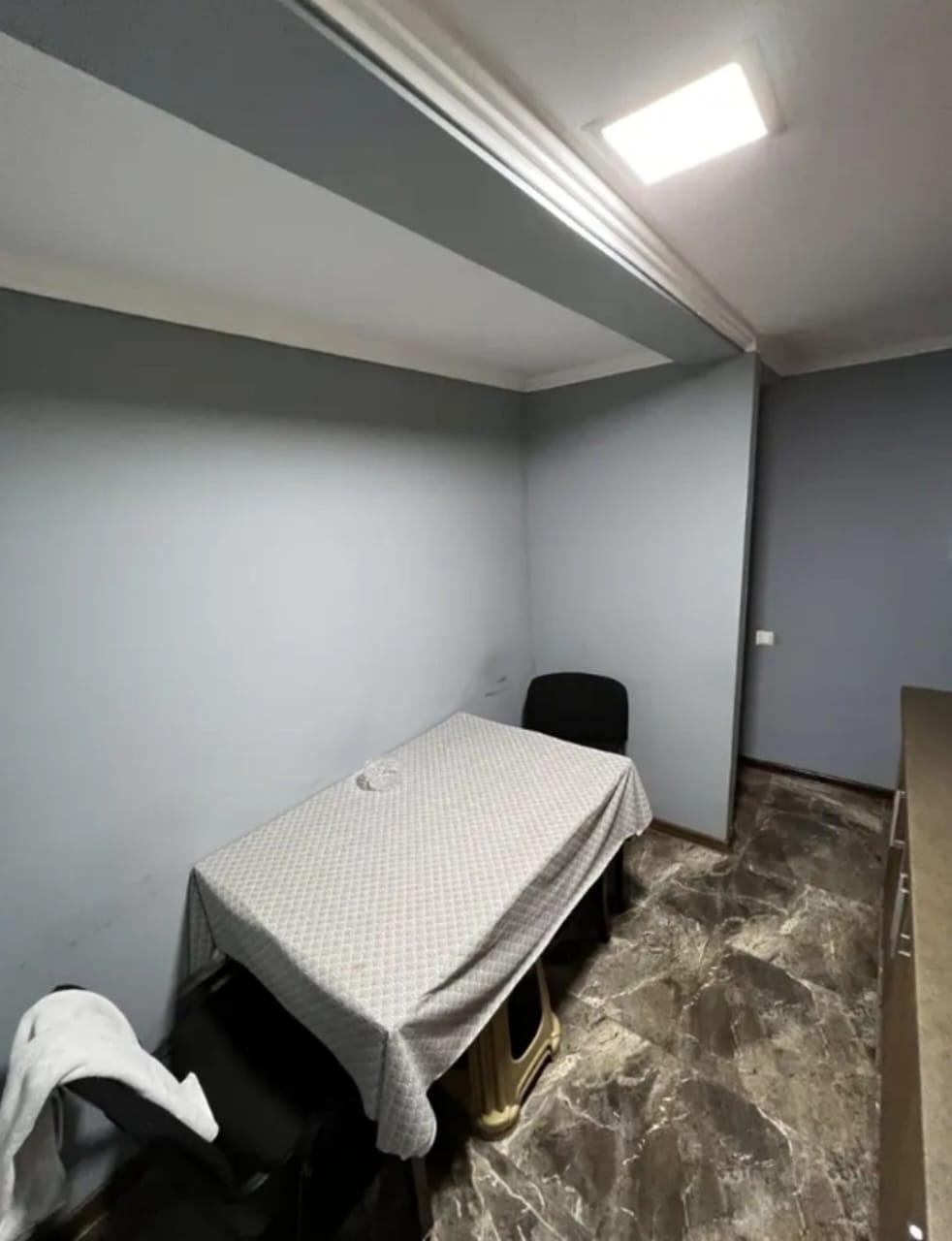 Commercial Office for Rent – Ready-to-Move Workspaces Available (2)