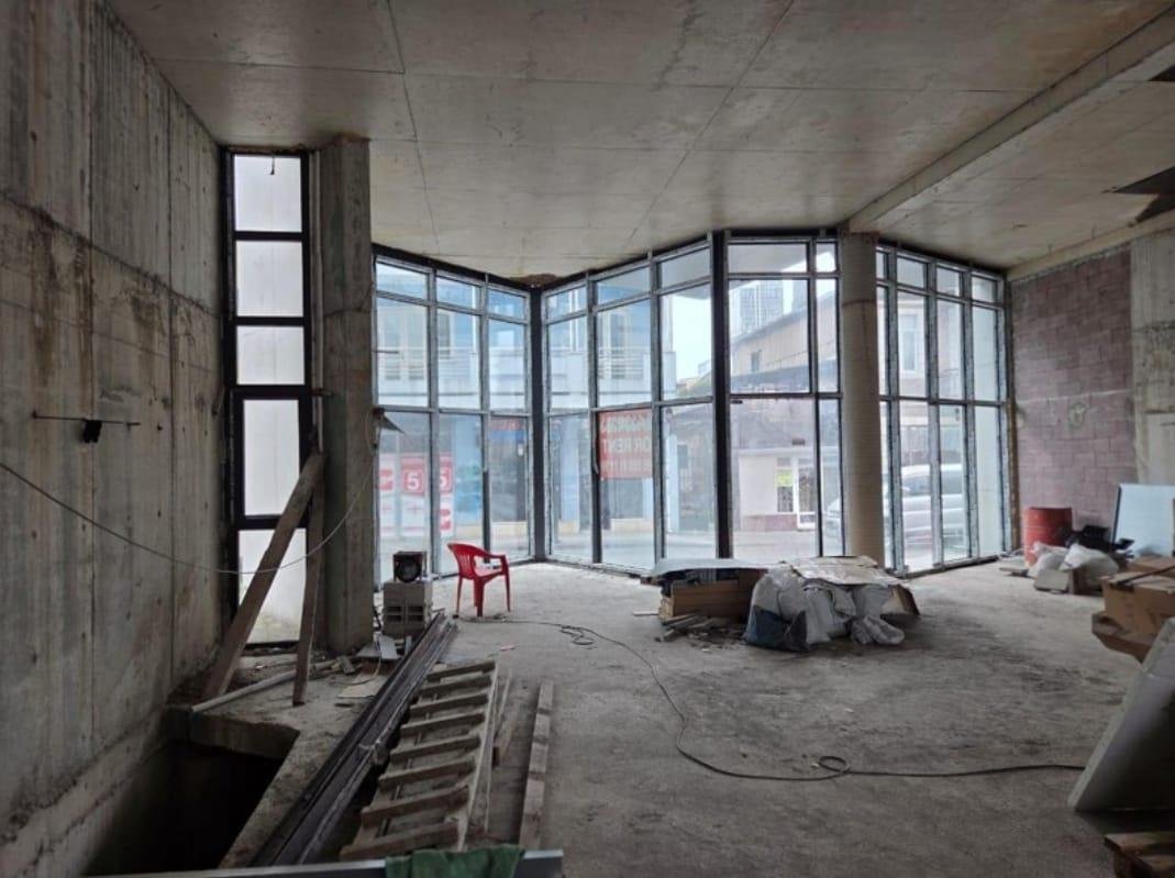 Commercial Space for Rent – Main Road Frontage & Signage (3)