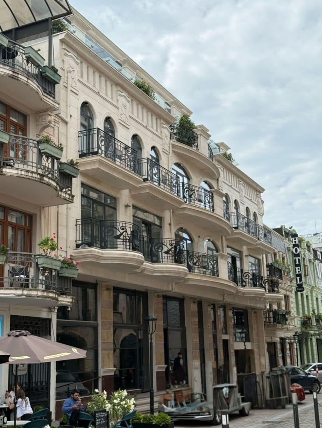 Executive Office Space for Rent – Premium Business Environment (1)