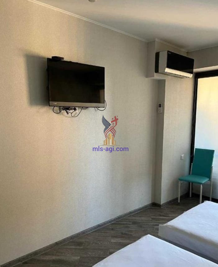 Lech and Maria Kaczynski Street 63 4