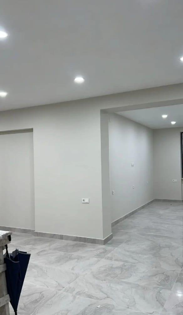 Memed Abashidze Street (2)