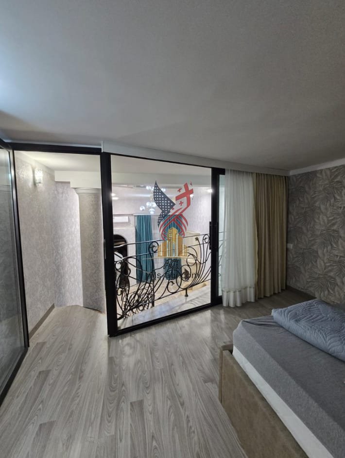 Merab Kostava Street, 30 (5)