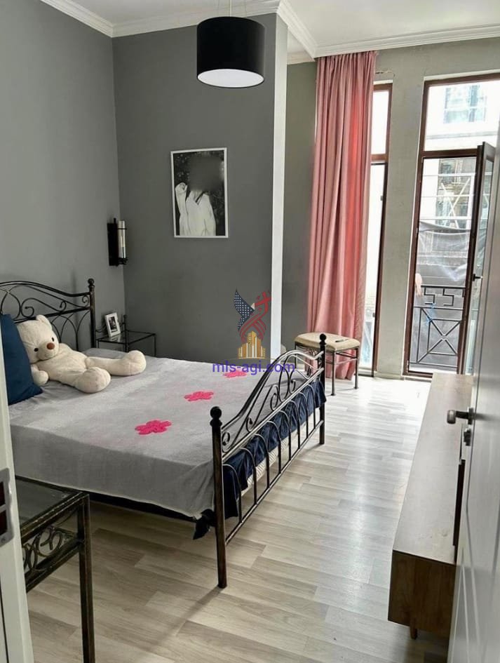 Nodar Dumbadze St 12 5