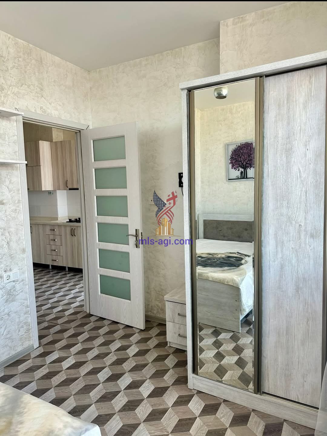 Spacious 2+1 Apartment for Sale in Batumi Inasaridze St 13 Just 200 Meters from the Sea 6