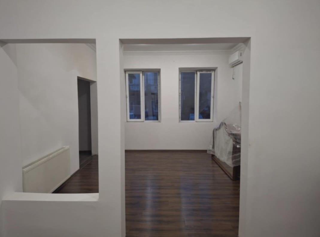 Spacious Commercial Offices for Rent – Flexible Terms (9)