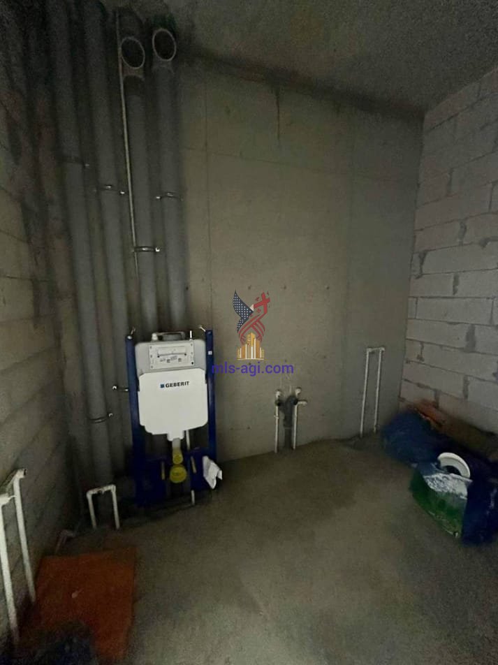 Tamar Mepe Avenue 50 2