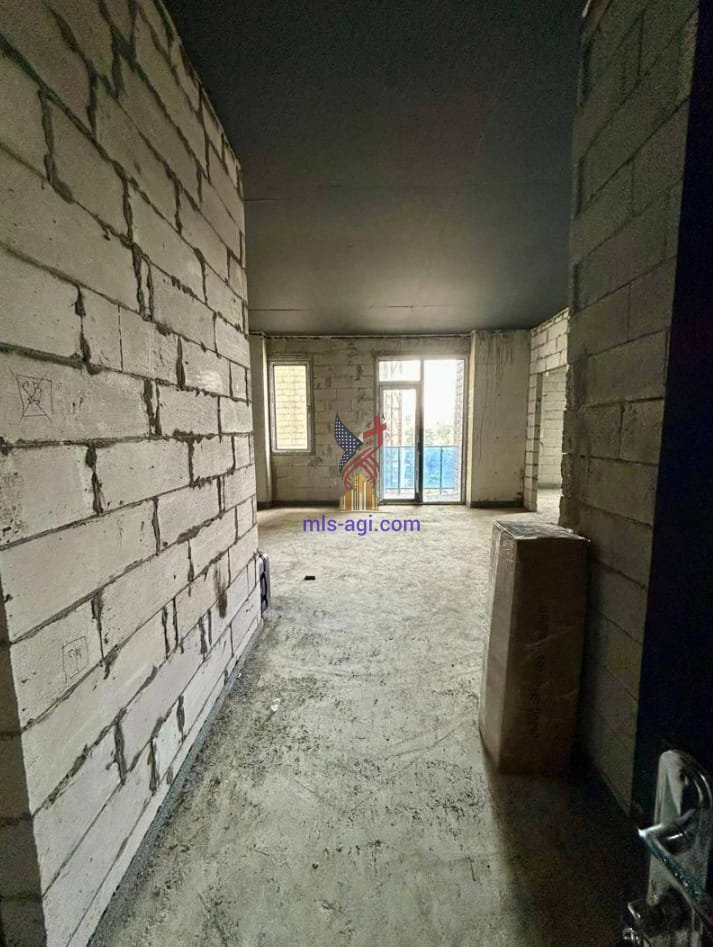 Tamar Mepe Avenue 50 5