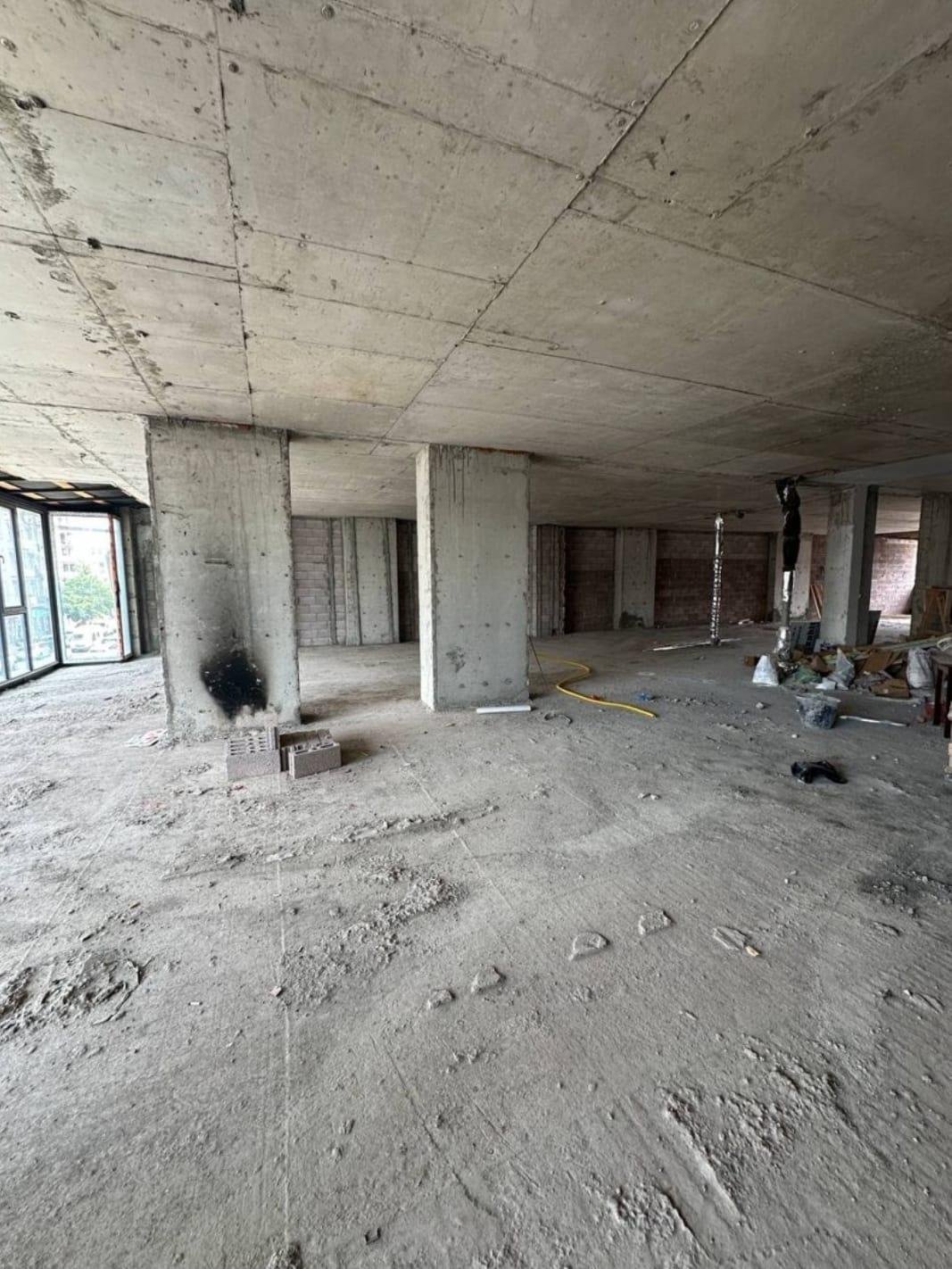 White Frame Commercial Spaces for Sale – Modern Office & Retail (4)